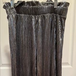 Elastic waist silver pants size M